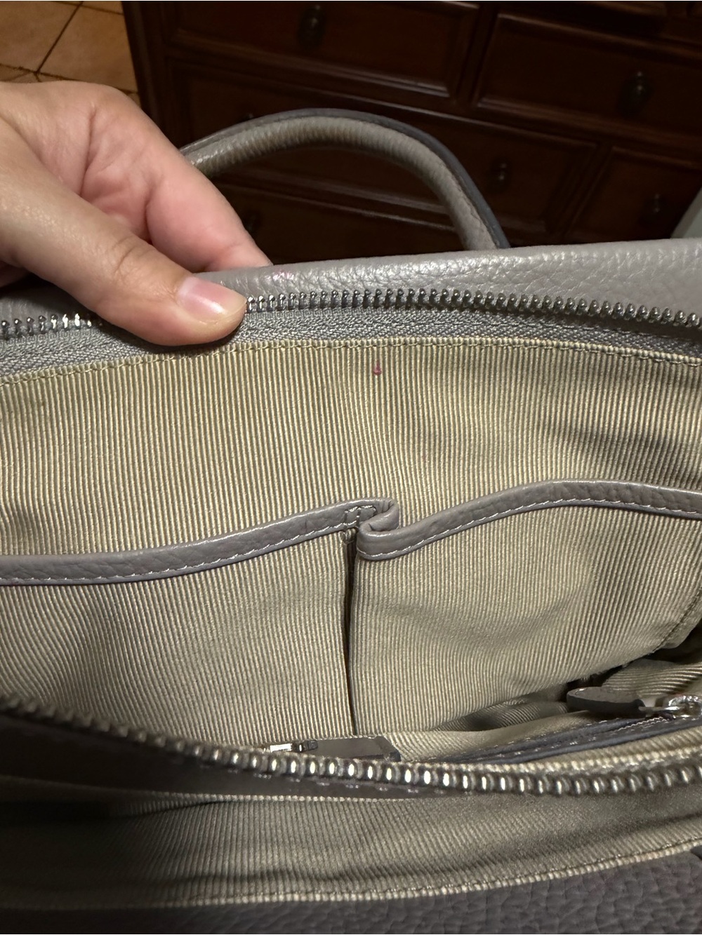 Radley London Pebbled Leather Tote Bag in Light Gray - Picture 5 of 8